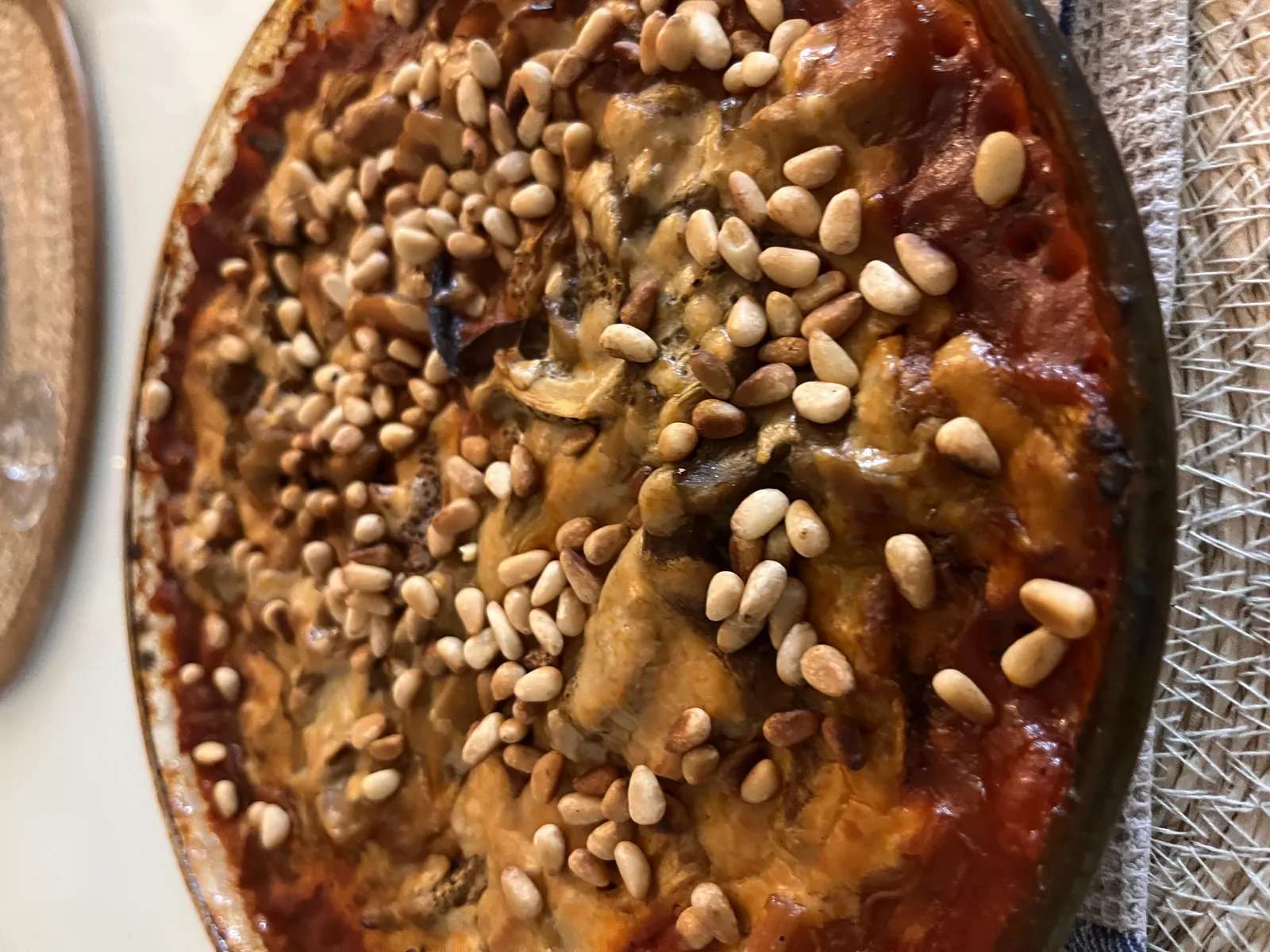 Aubergines grillées sauce tomate et tahini, recette minceur de Laurence